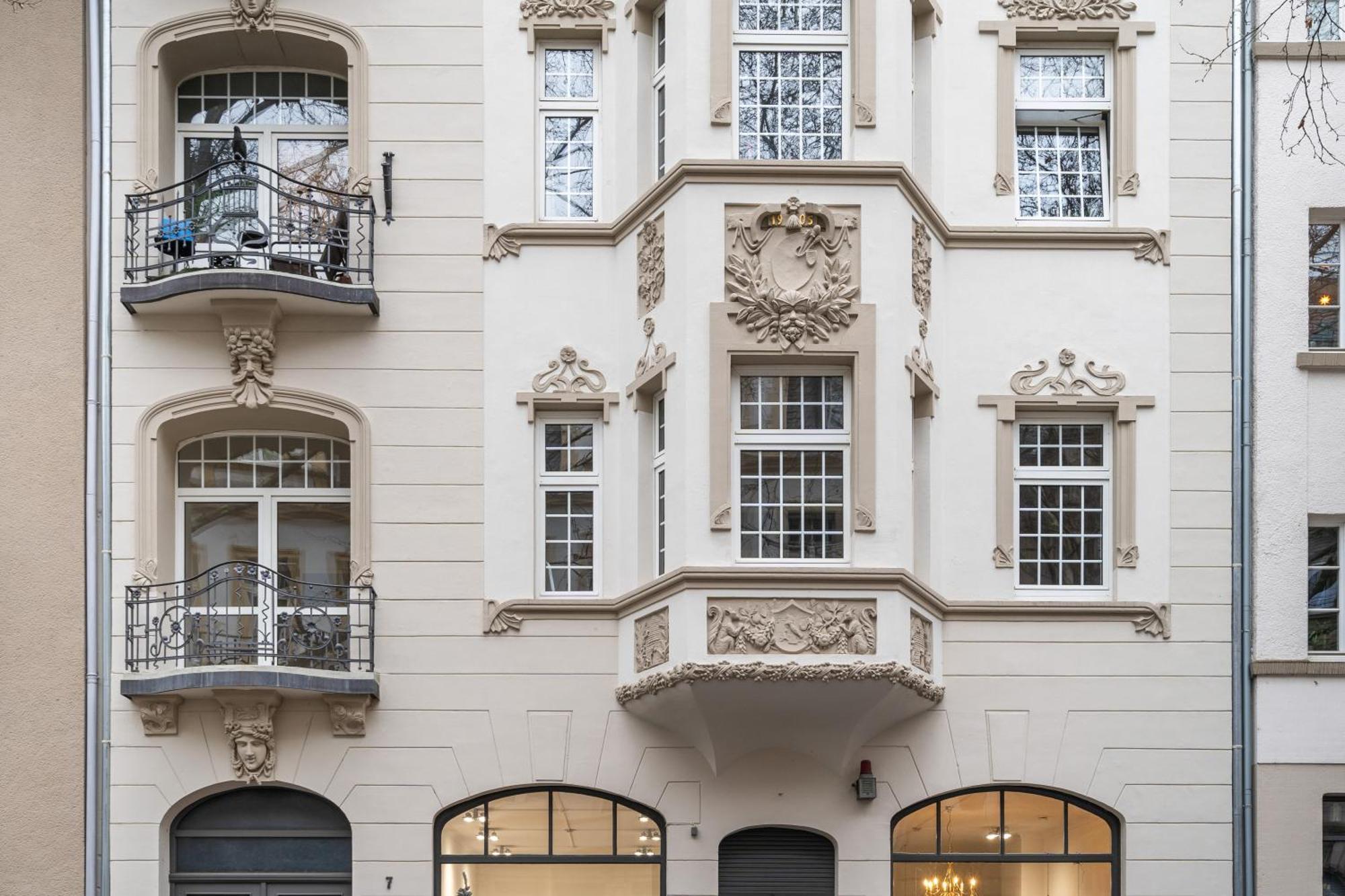 Modern Elegance In Historical City Center Trier Buitenkant foto